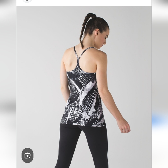 lululemon athletica Tops - Lululemon Power Y Tank